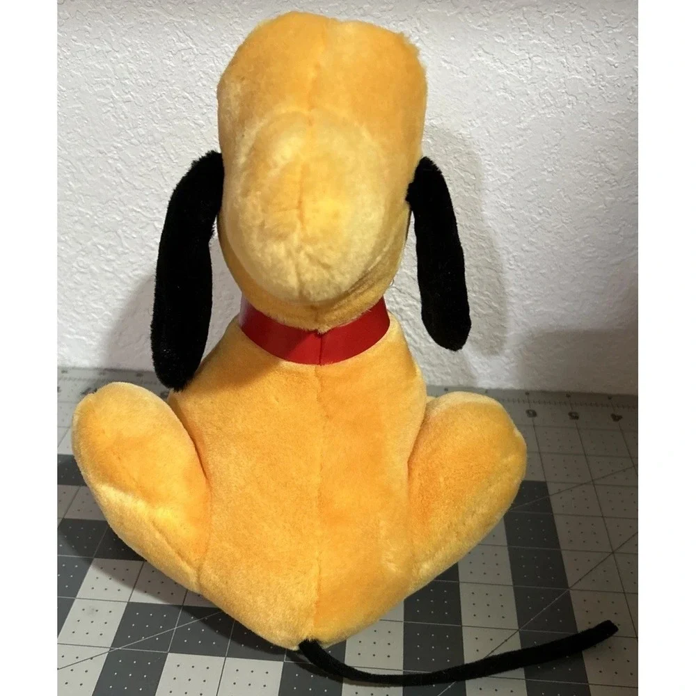 Walt Disney World Pluto Dog 9.5 in Plush Vintage 1980s Sitting Red Collar Puppy
